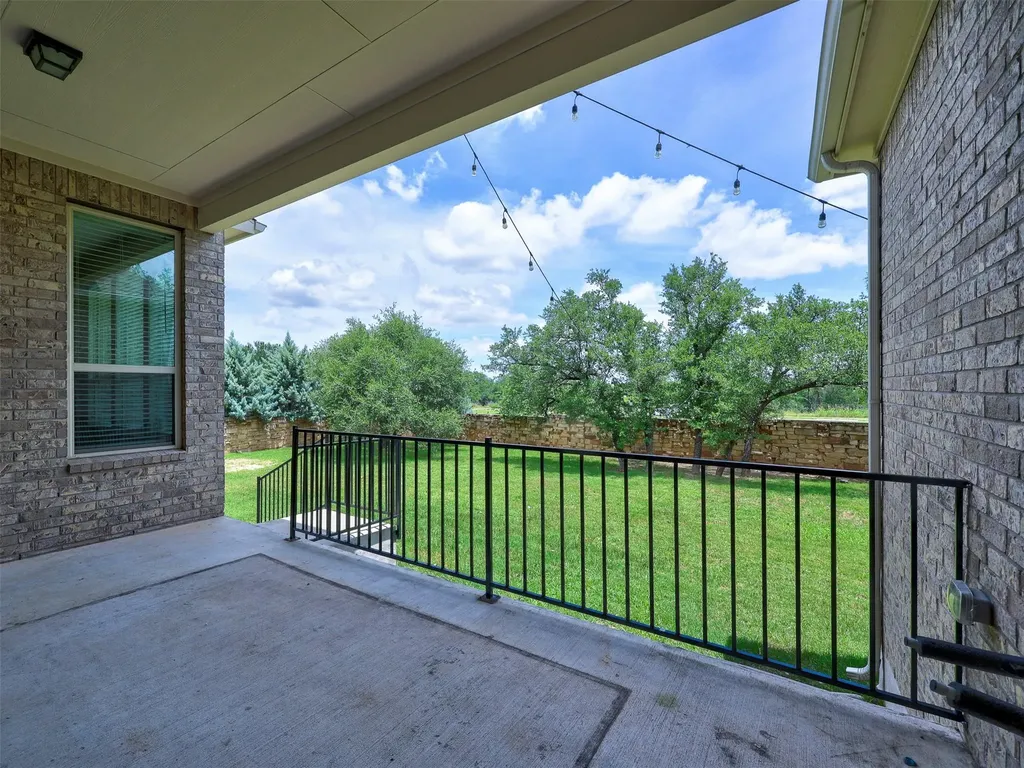 10300 Lavon Bend Austin TX 78717