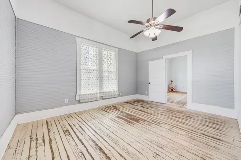 604 Avenue B Lexington TX 78947