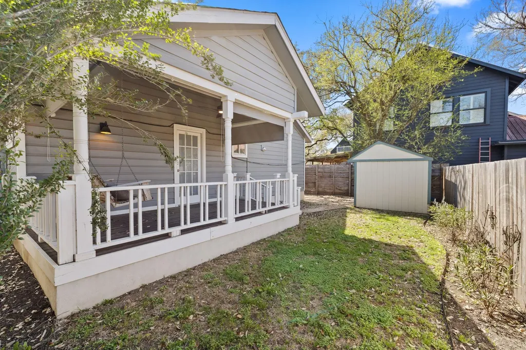 1318 Bonham Terrace Austin TX 78704