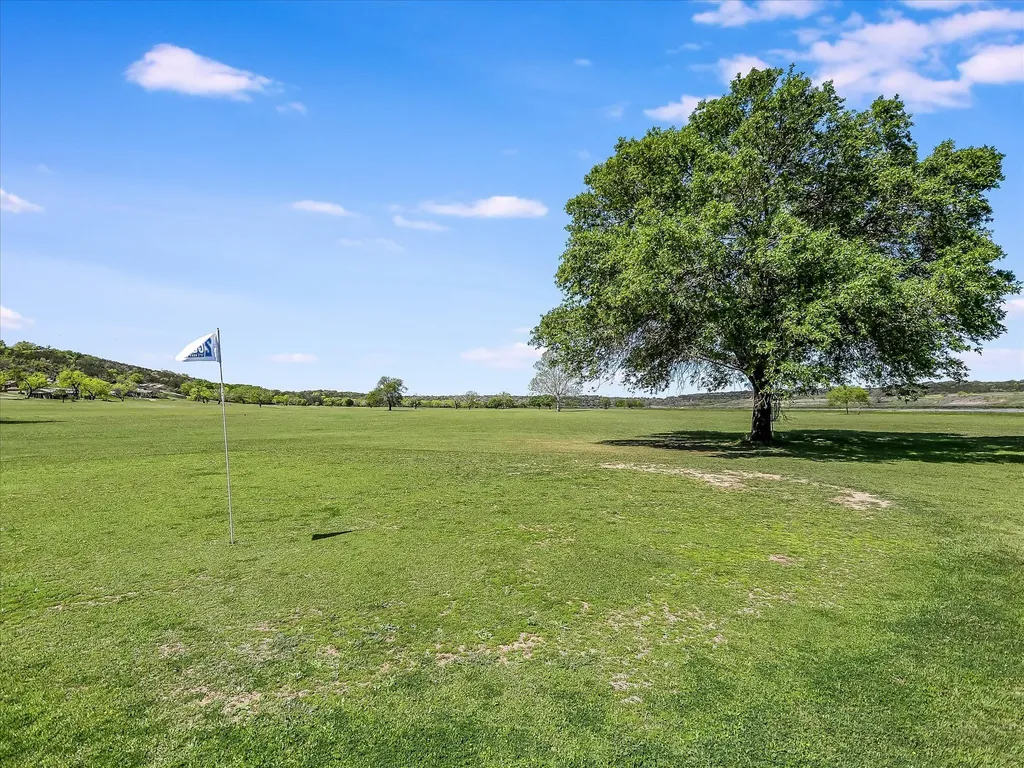 155 Travis Lane Spicewood TX 78669