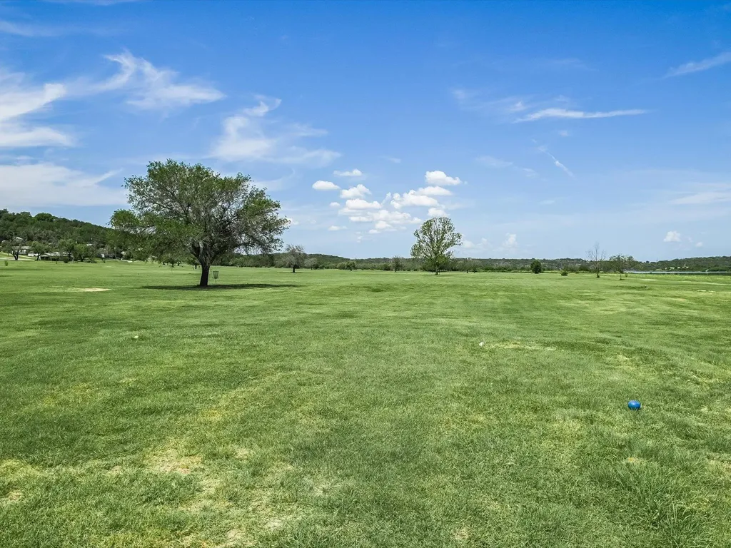 155 Travis Lane Spicewood TX 78669