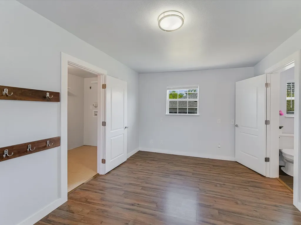 155 Travis Lane Spicewood TX 78669