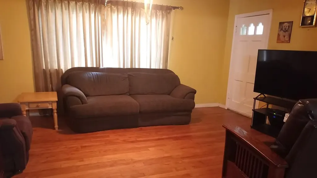 1028 Ellingson Lane Austin TX 78751