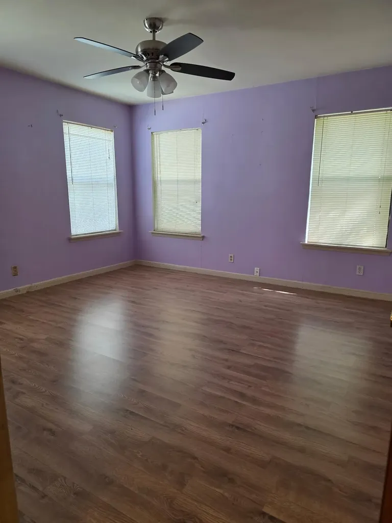 1028 Ellingson Lane Austin TX 78751