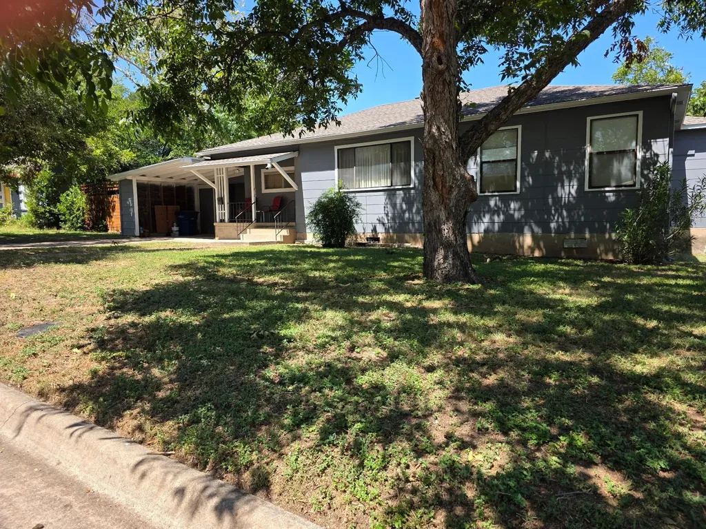1028 Ellingson Lane Austin TX 78751