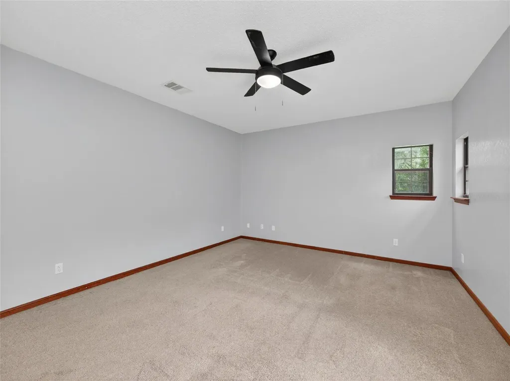 222 Indiana Road Lockhart TX 78644
