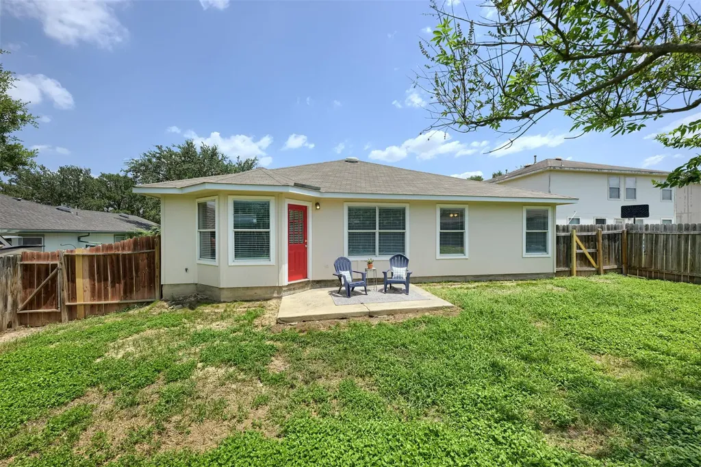 208 Buttercup Way Kyle TX 78640