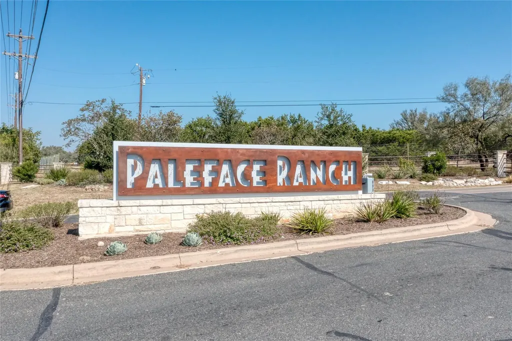 2600 Indian Divide Road Spicewood TX 78669