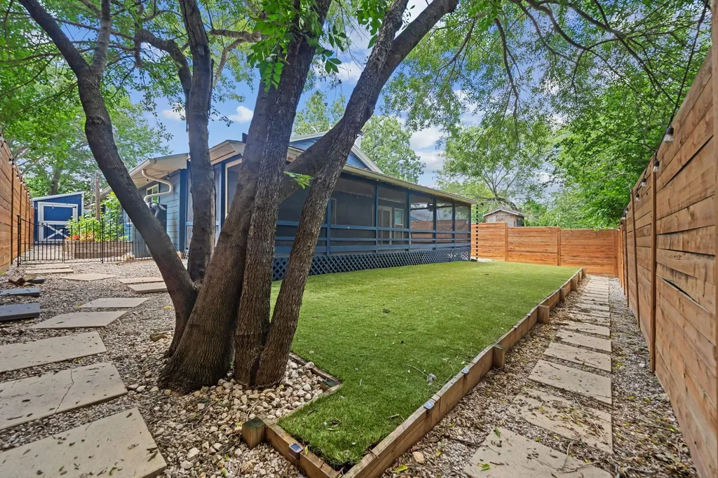 8519 Palace Parkway Austin TX 78748