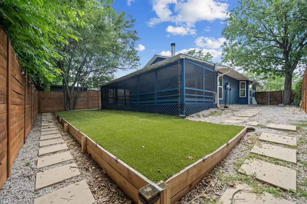 8519 Palace Parkway Austin TX 78748