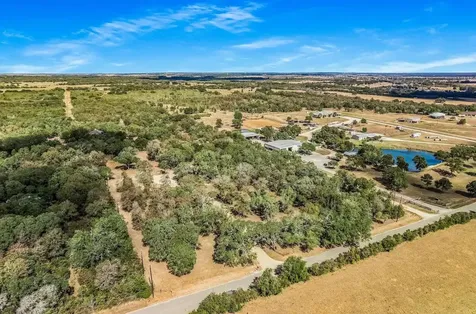 486 Westwood Road Lockhart TX 78644