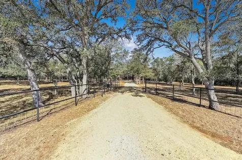 486 Westwood Road Lockhart TX 78644