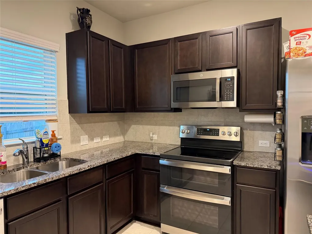 16711 Radiant Drive Manor TX 78653