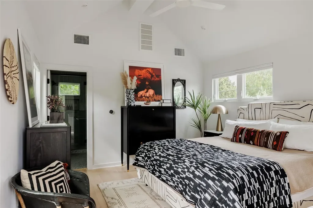 43 Lynn Street Austin TX 78702