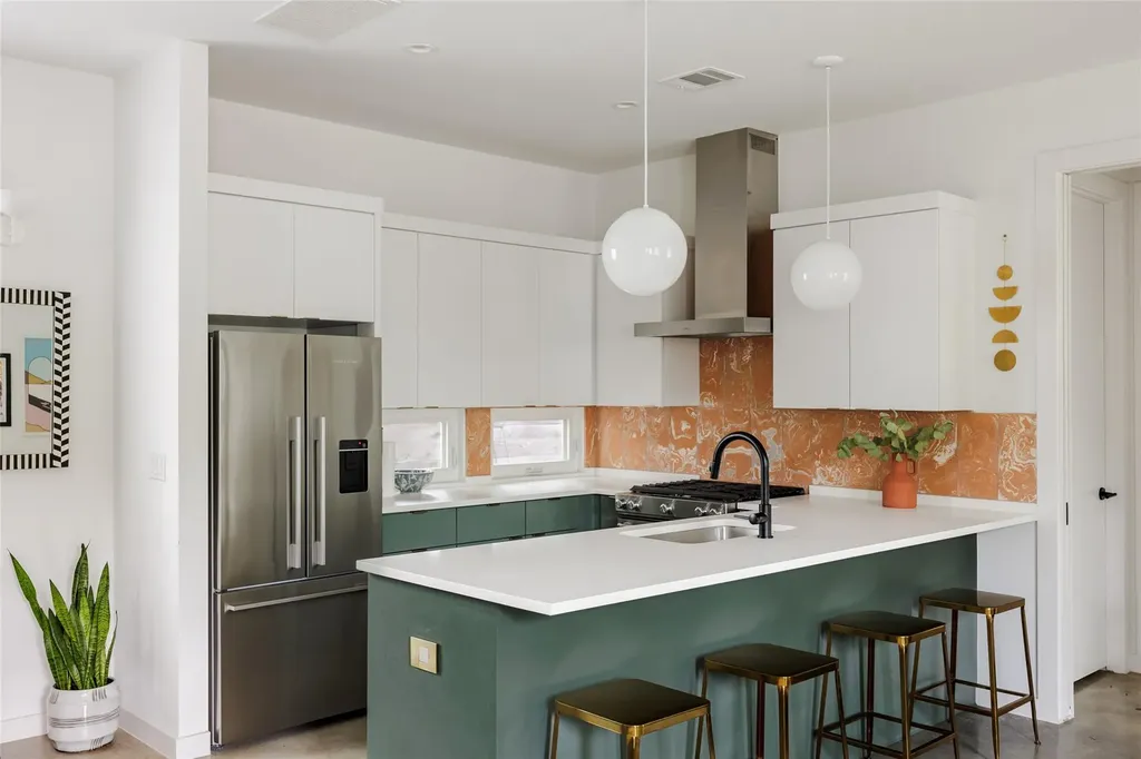 43 Lynn Street Austin TX 78702