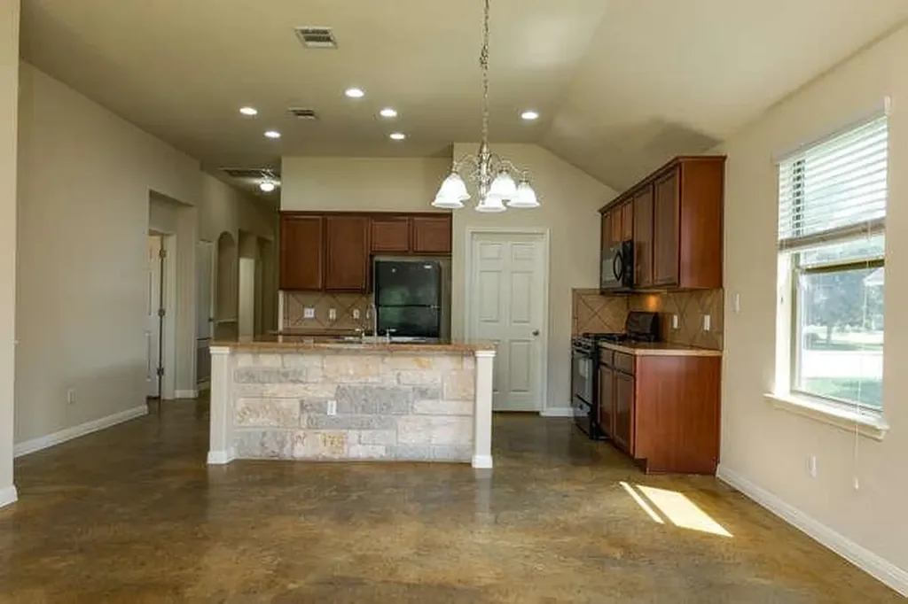 4504 Halliday Avenue Austin TX 78725