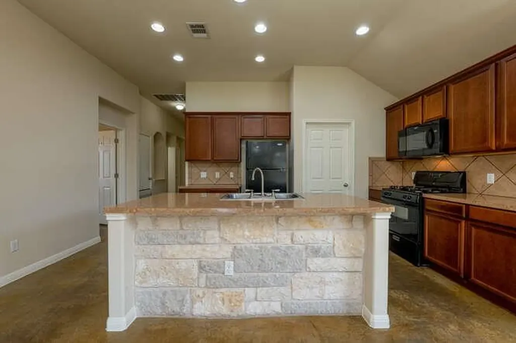 4504 Halliday Avenue Austin TX 78725