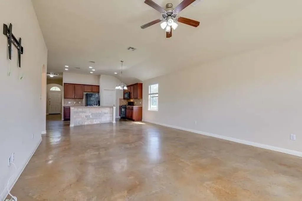 4504 Halliday Avenue Austin TX 78725
