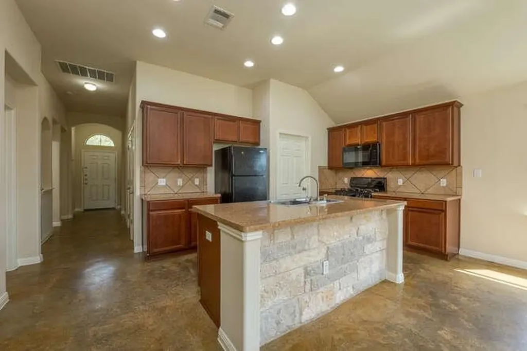 4504 Halliday Avenue Austin TX 78725