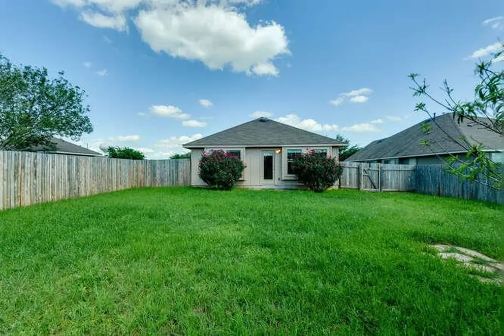 4504 Halliday Avenue Austin TX 78725