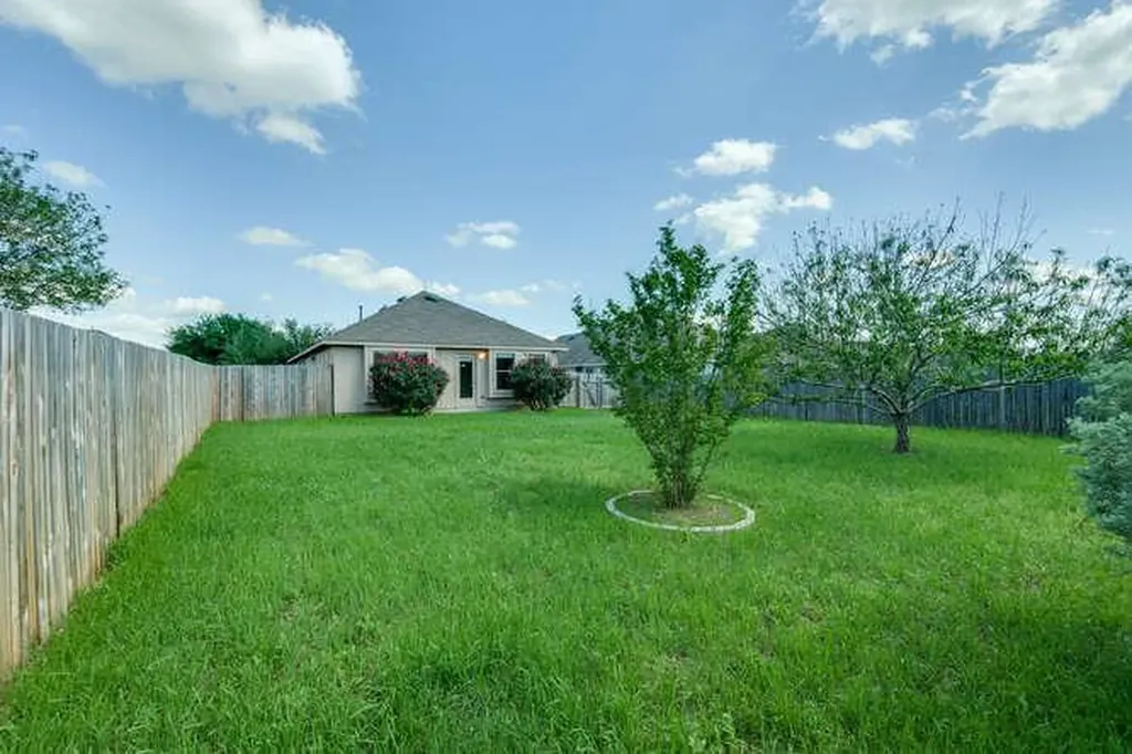 4504 Halliday Avenue Austin TX 78725