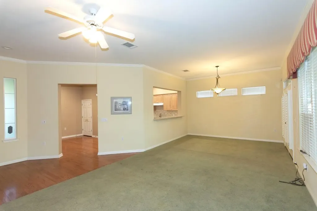 102 Harness Lane Georgetown TX 78633