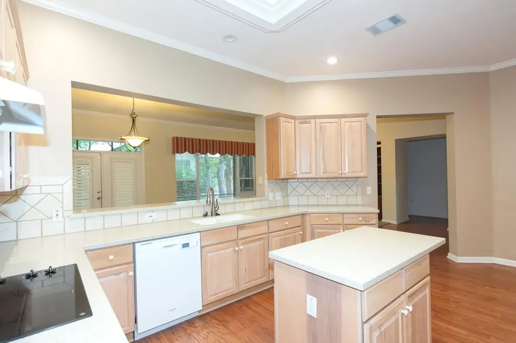 102 Harness Lane Georgetown TX 78633