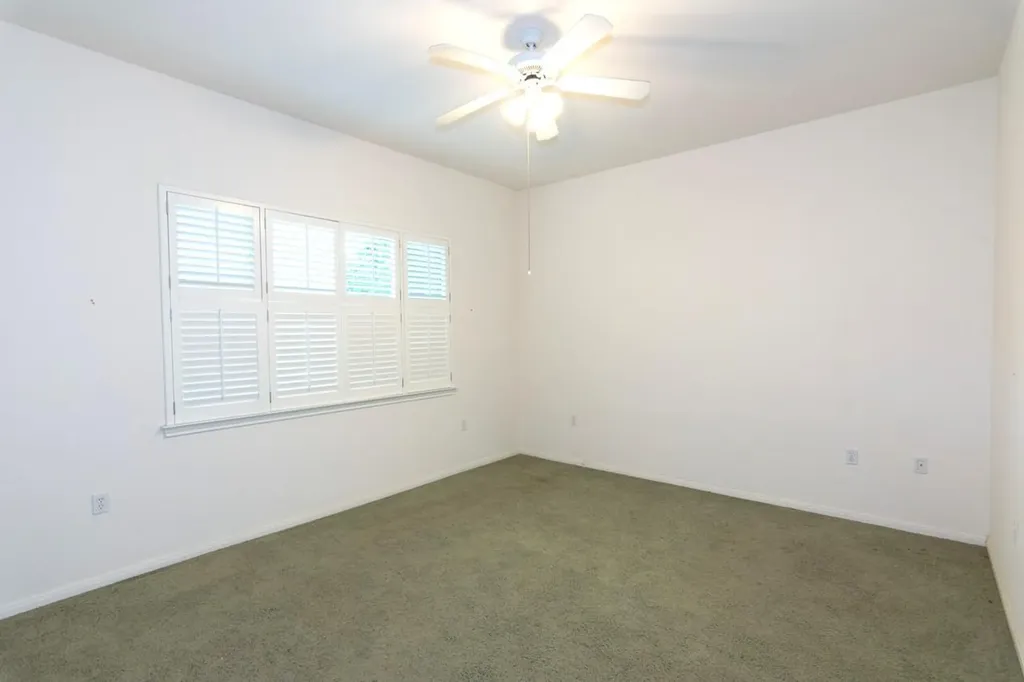 102 Harness Lane Georgetown TX 78633