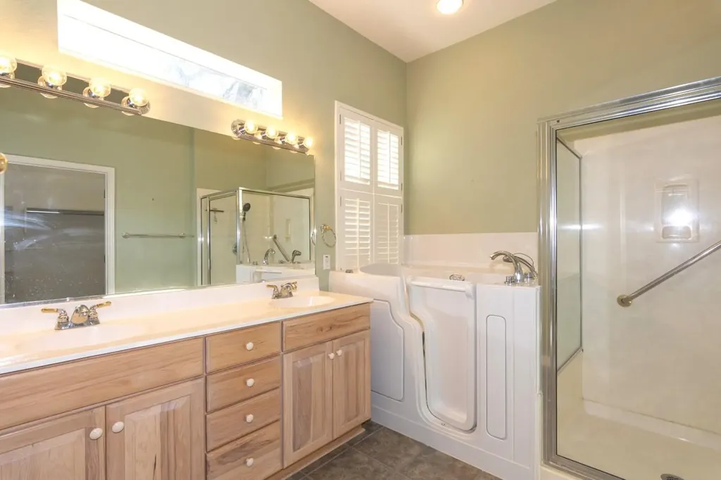 102 Harness Lane Georgetown TX 78633
