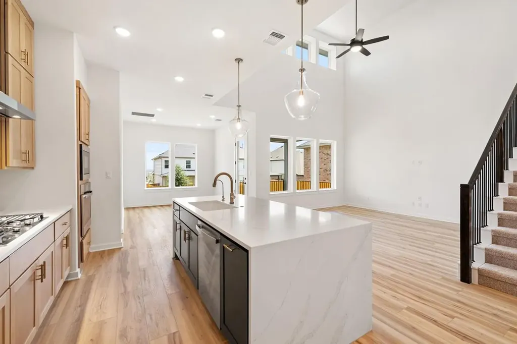 121 Bishop Wood Road Dripping Springs TX 78620