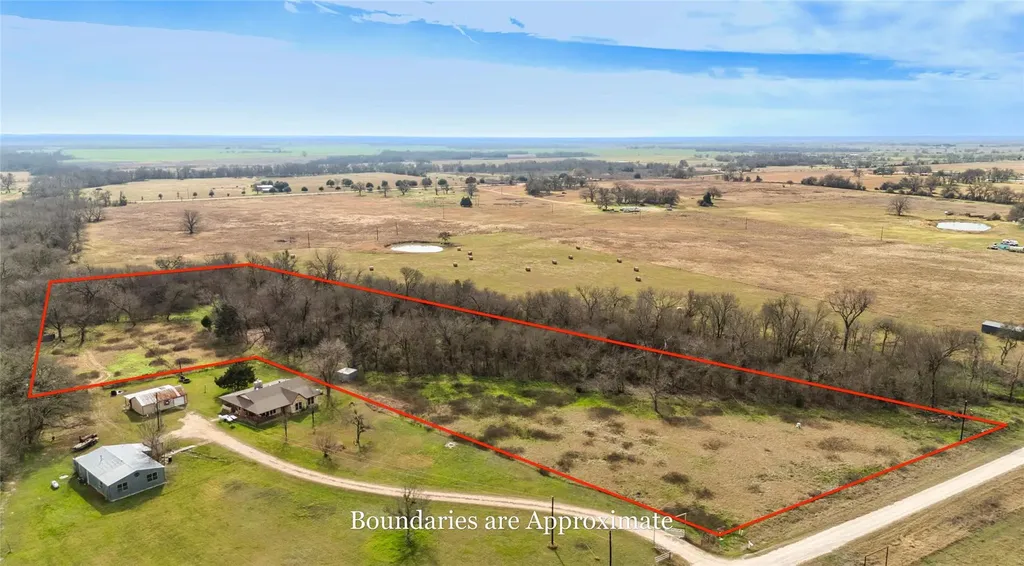 350 County Road 319 Rosebud TX 76570