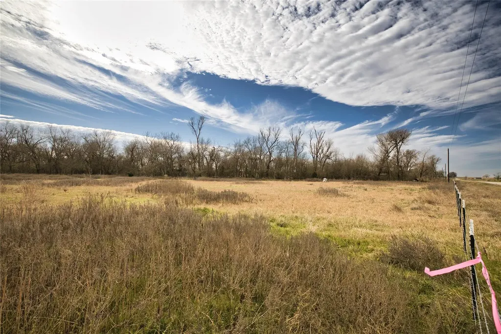 350 County Road 319 Rosebud TX 76570