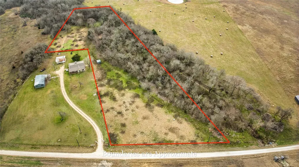 350 County Road 319 Rosebud TX 76570