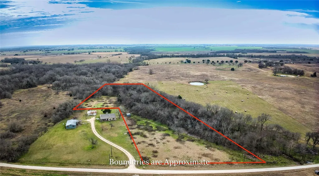 350 County Road 319 Rosebud TX 76570