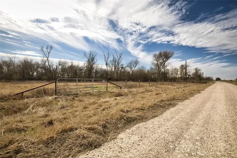 350 County Road 319 Rosebud TX 76570