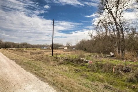 350 County Road 319 Rosebud TX 76570