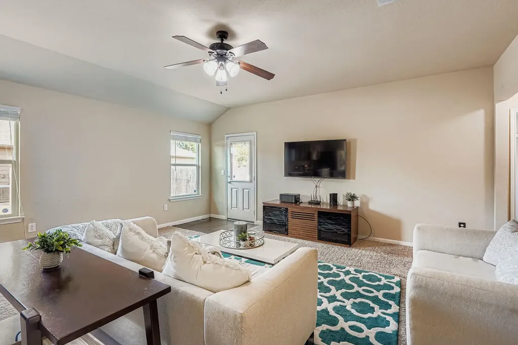 316 Unity Drive Kyle TX 78640