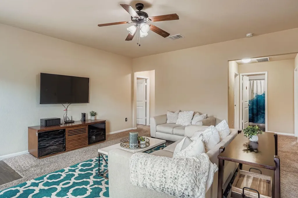 316 Unity Drive Kyle TX 78640