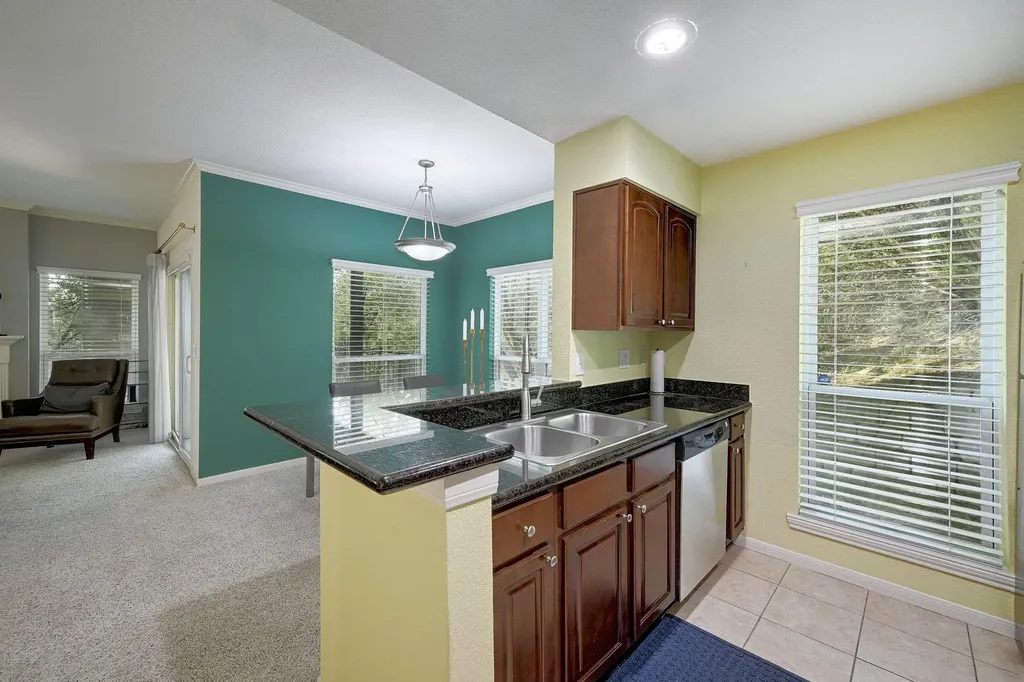 6000 Shepherd Mountain Cove Austin TX 78730
