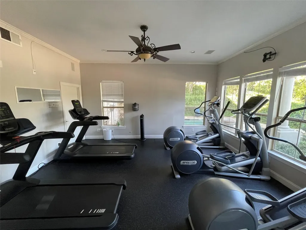 6000 Shepherd Mountain Cove Austin TX 78730