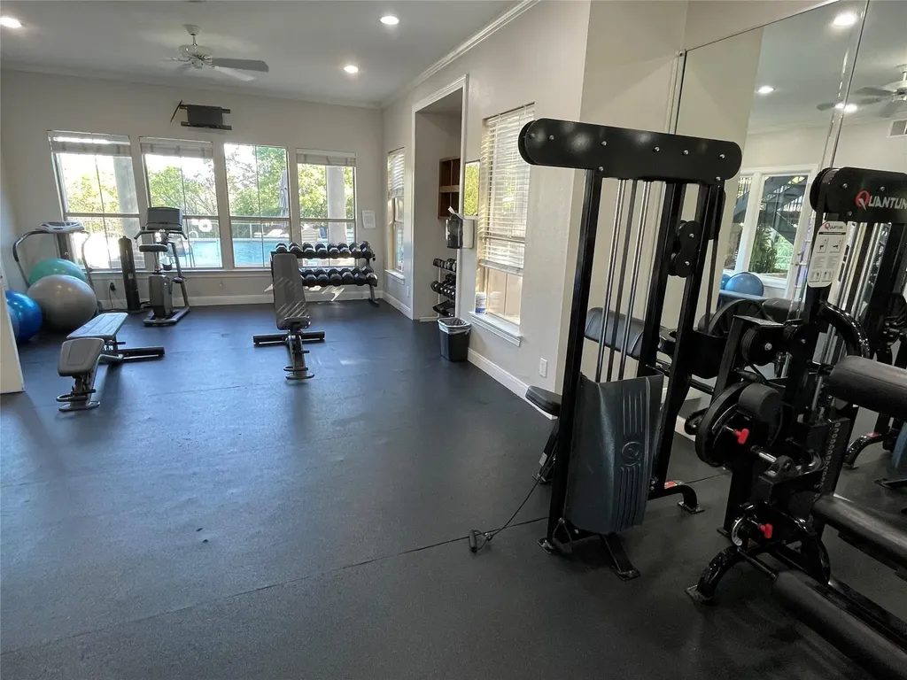 6000 Shepherd Mountain Cove Austin TX 78730