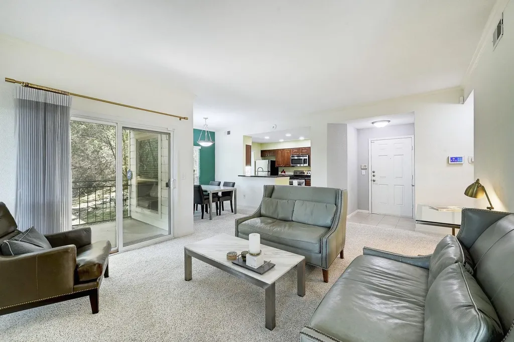 6000 Shepherd Mountain Cove Austin TX 78730
