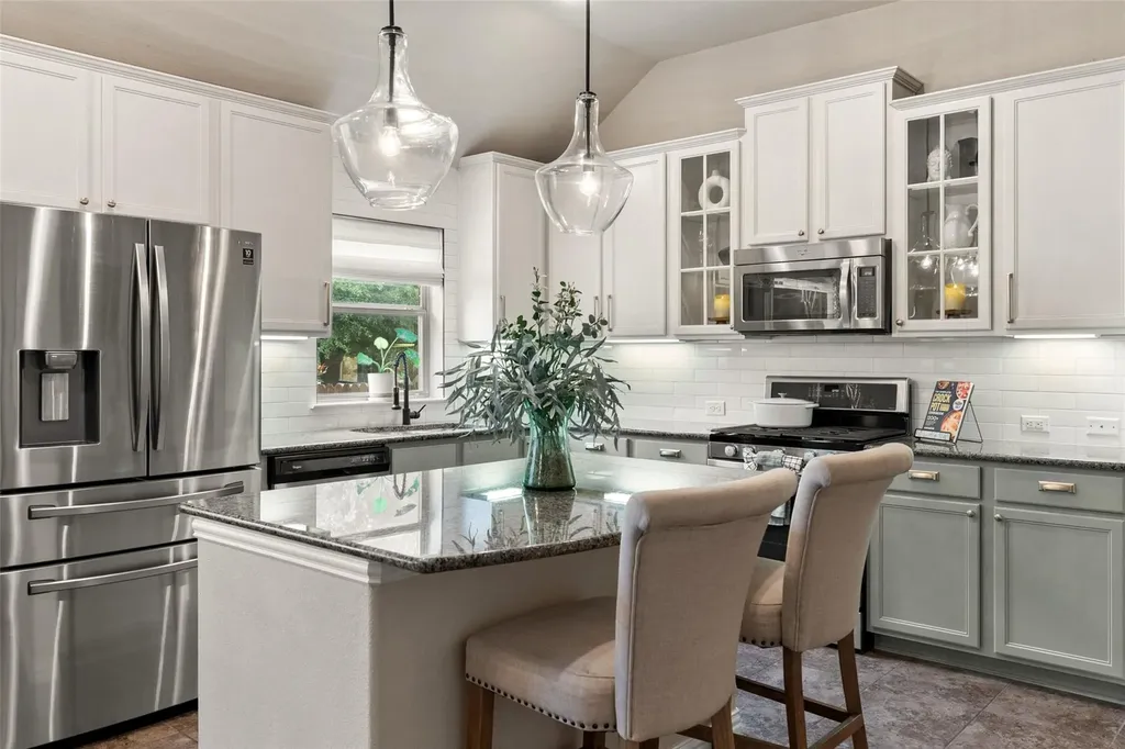 535 Oyster Creek Buda TX 78610