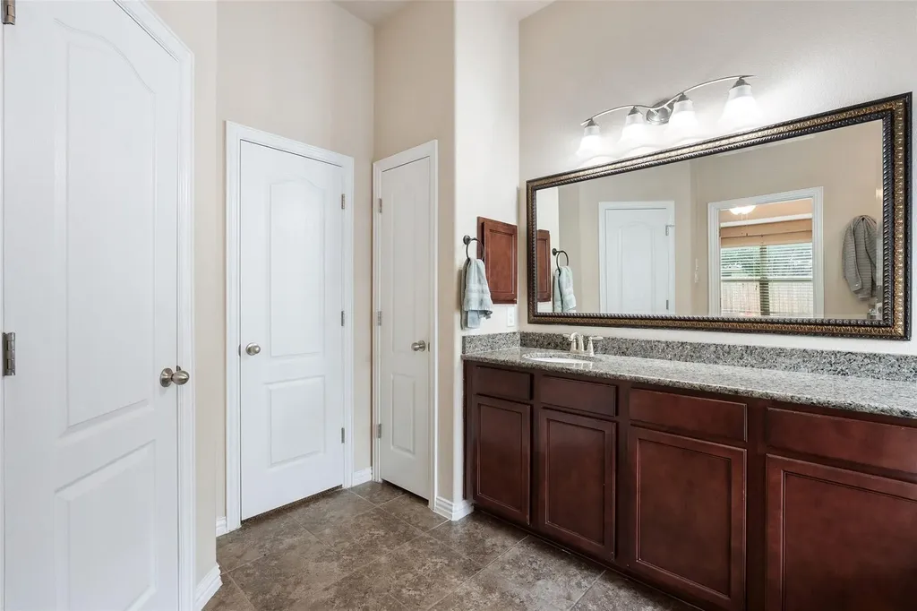 535 Oyster Creek Buda TX 78610