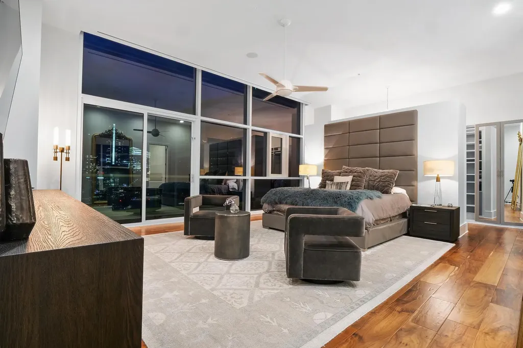 555 E 5th Street Austin TX 78701