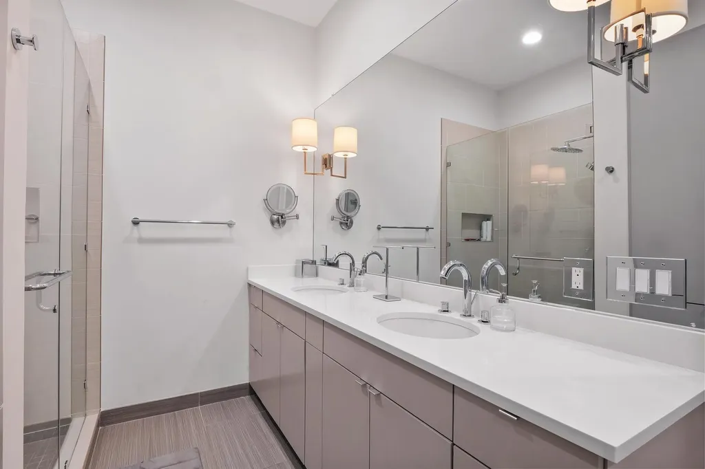 555 E 5th Street Austin TX 78701