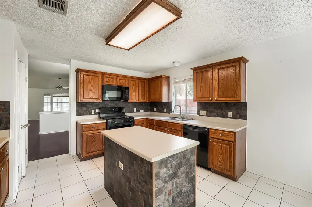 20801 Trotters Lane Pflugerville TX 78660