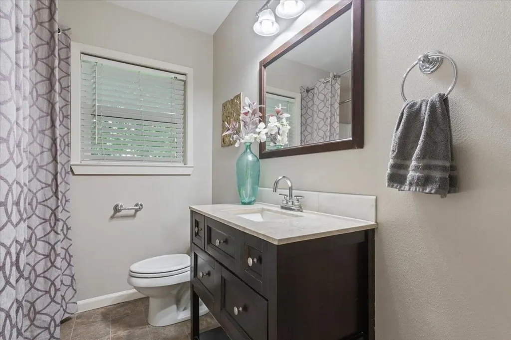 804 Ash Street Georgetown TX 78626