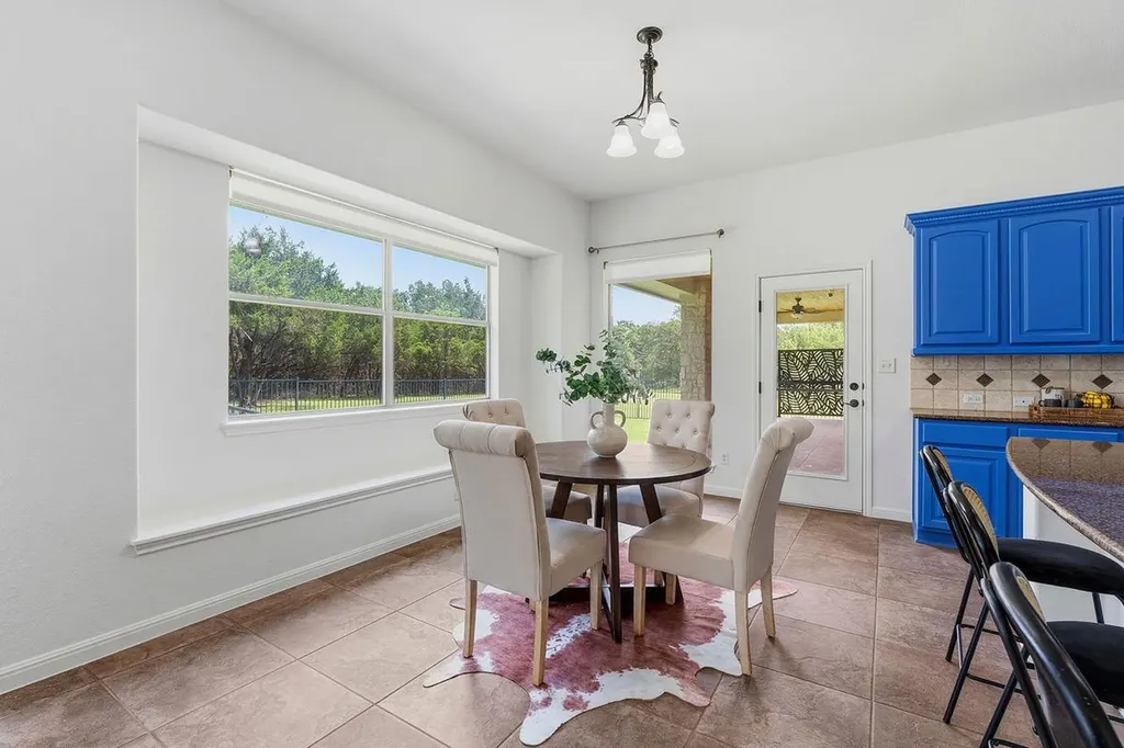 104 Quarry Lake Estate Liberty Hill TX 78642