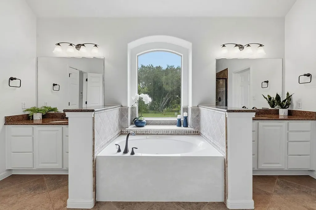 104 Quarry Lake Estate Liberty Hill TX 78642